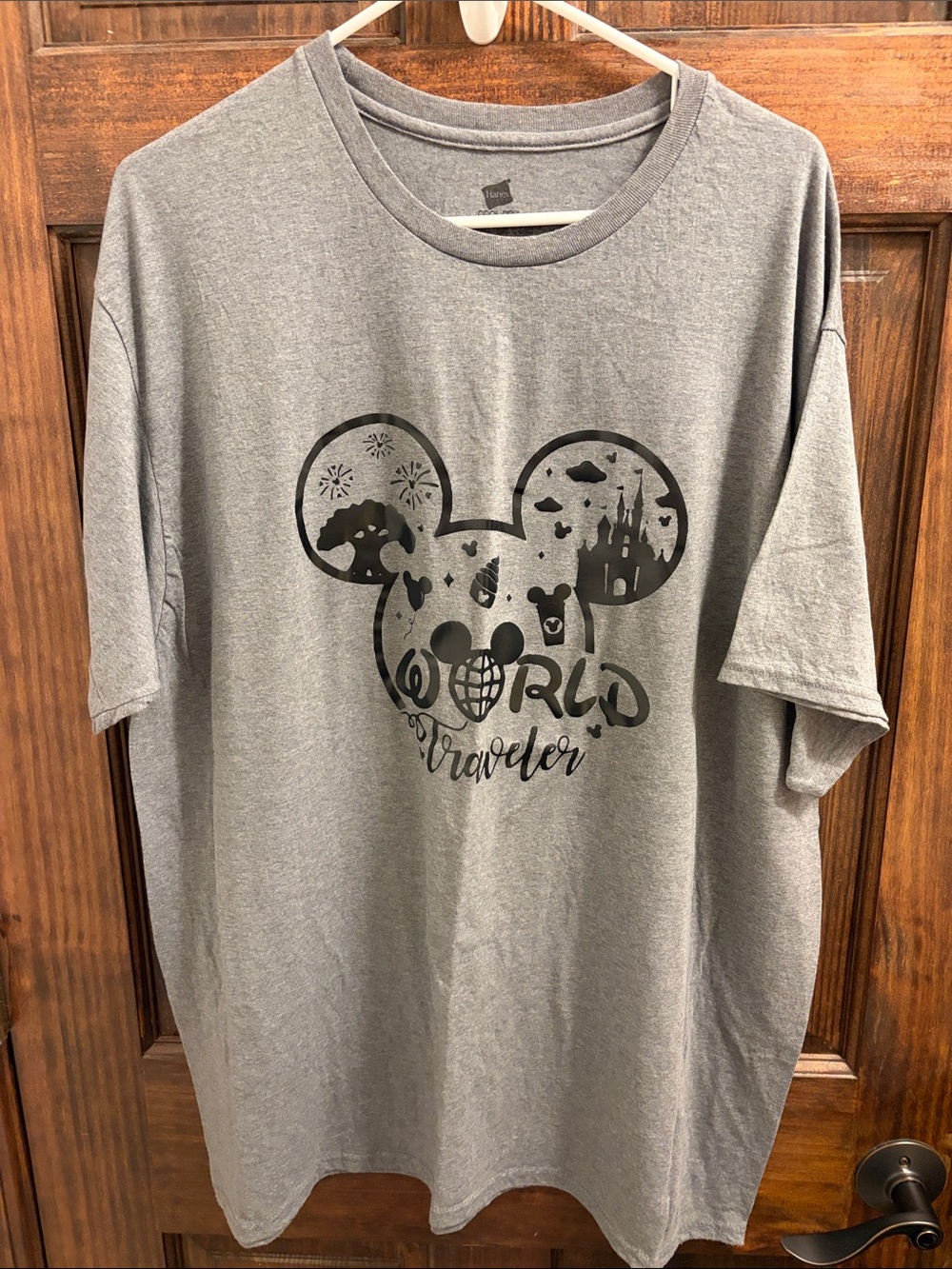 Hanes Gray Men’s Short-Sleeve 'World Traveler' Graphic Tee